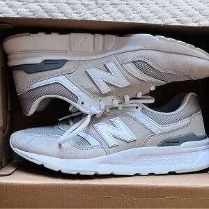 New Balance Classic 997H Sneakers